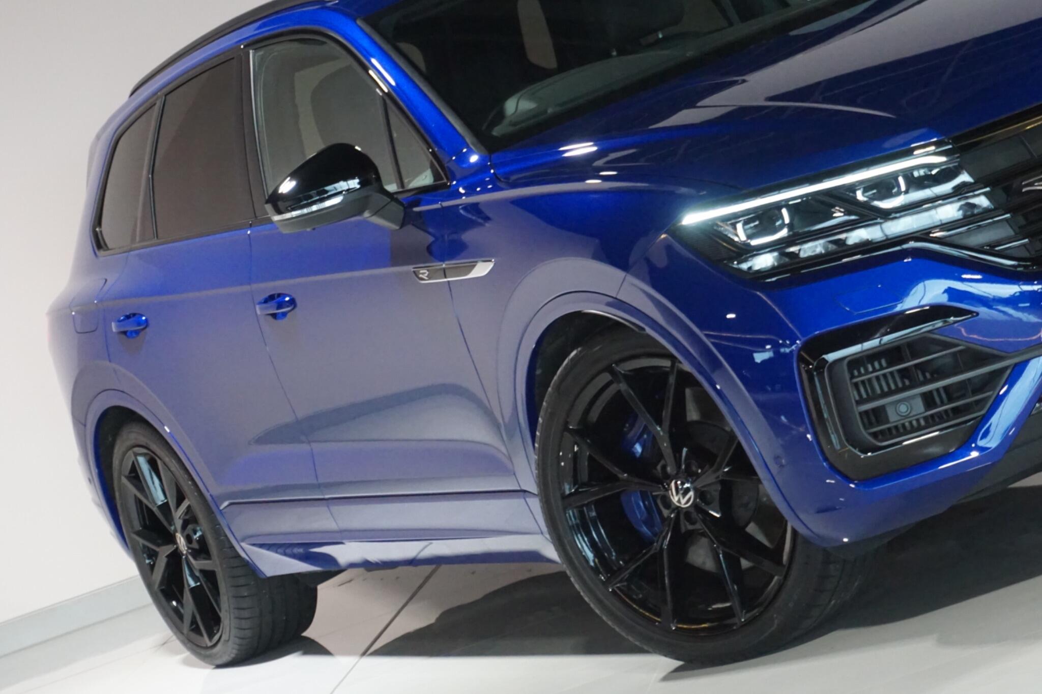 Volkswagen Touareg 3.0 V6 TSI eHybrid 14.3kWh R SUV 5dr Petrol Plug-in Hybrid Tiptronic 4Motion Euro 6 (s/s) (462 ps)